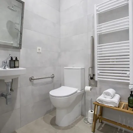 Apartahotel Urbil Zumalacarregui