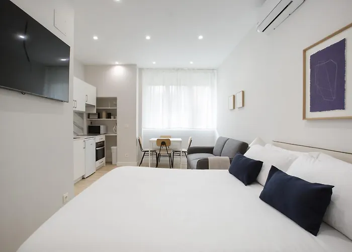 Urbil Zumalacarregui Lejlighedshotel 3*